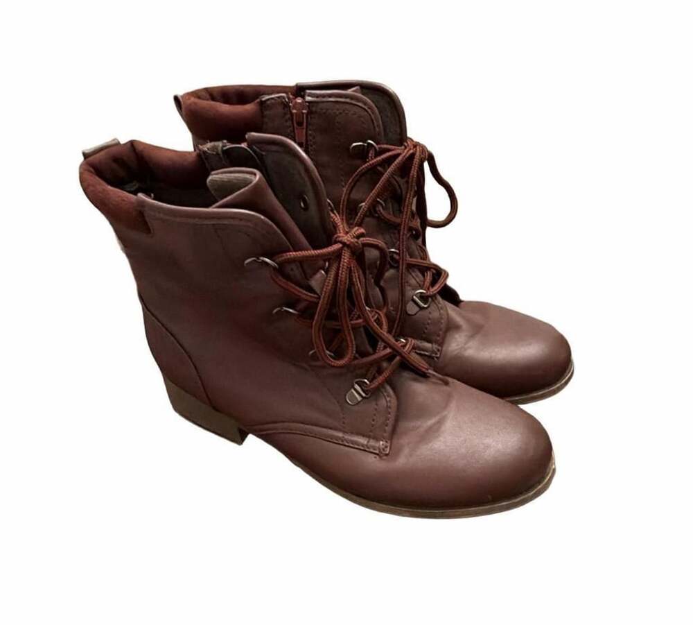 Soda Alzena Size 11M Burgundy Combat Boots